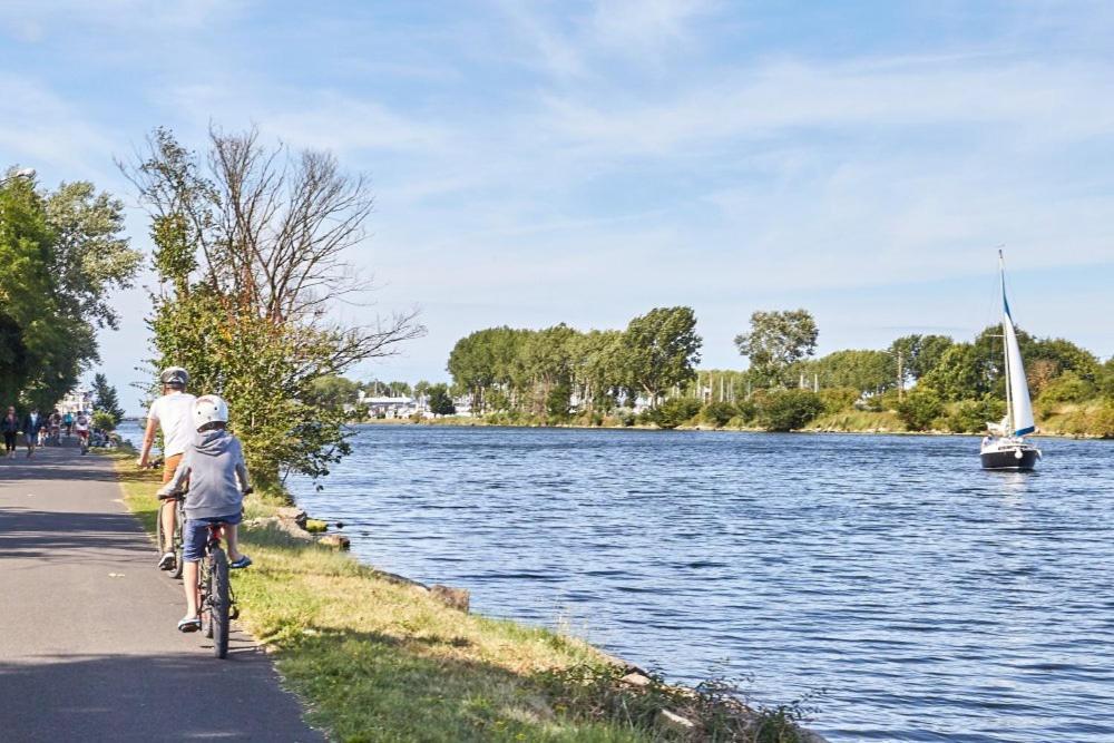 Maison Au Pegasus Bridge & Proche Plage Bénouville المظهر الخارجي الصورة